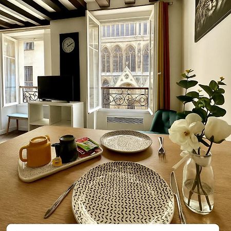 Appartement Vue Cathedrale- Centre Ville Meaux-Gare-Disney Luaran gambar